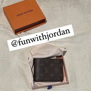 AUTHENTIC LOUIS VUITTON MULTIPLE WALLET